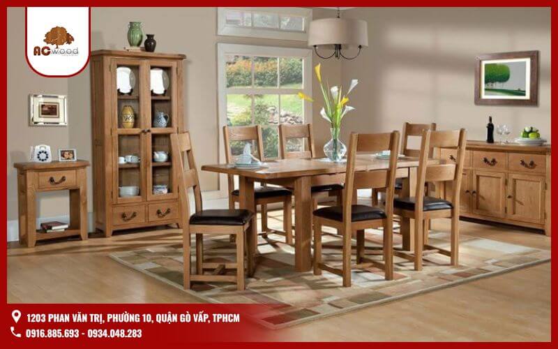 Gỗ sồi có vân gỗ đẹp và màu sắc ấm áp, mang đến vẻ đẹp cổ điển, sang trọng và đẳng cấp cho không gian nội thất.