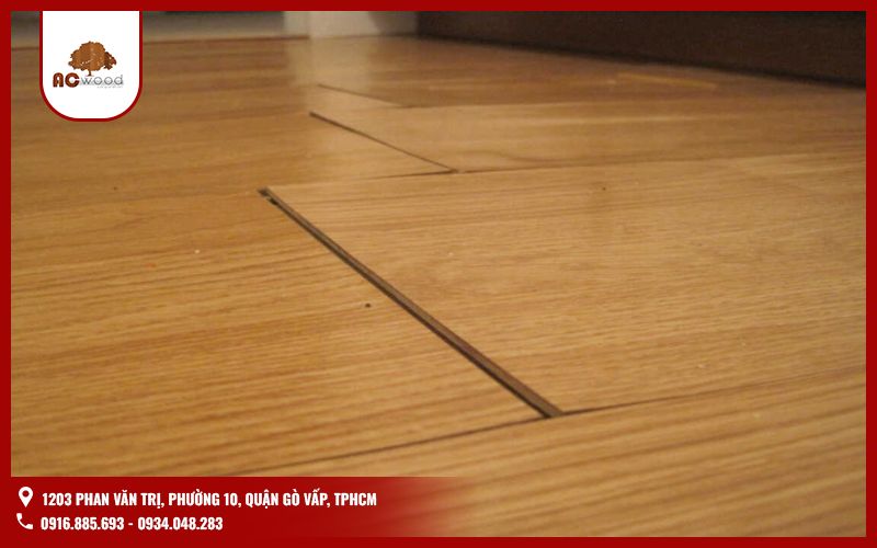 Những biểu hiện khi sàn gỗ mới bị kêu