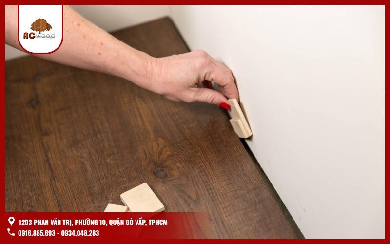 Lỗi 2: Cắt và lắp đặt sàn gỗ không chính xác