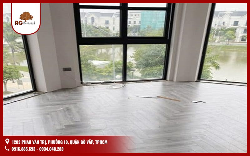 Cách phân biệt sàn gỗ Charm thật và giả